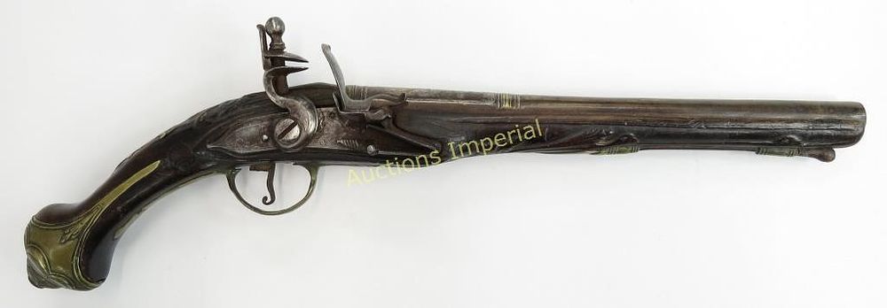 Lot 318: AN OTTOMAN FLINTLOCK KUBUR PISTOL