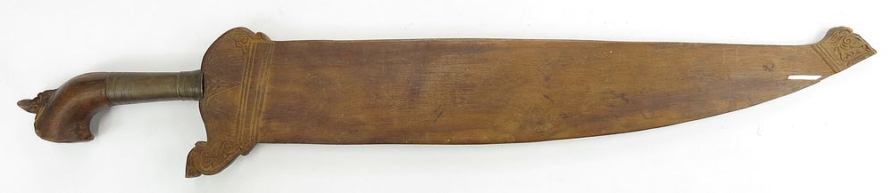 Lot 155: A MORO BARONG SWORD