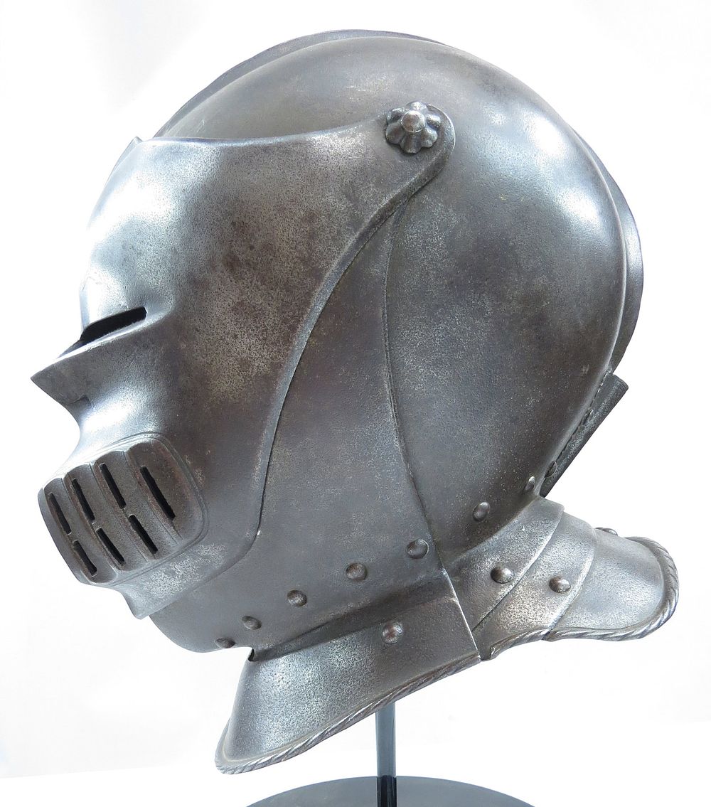 Lot 183: A FINE VICTORIAN ERA MAXIMILLIAN HELMET