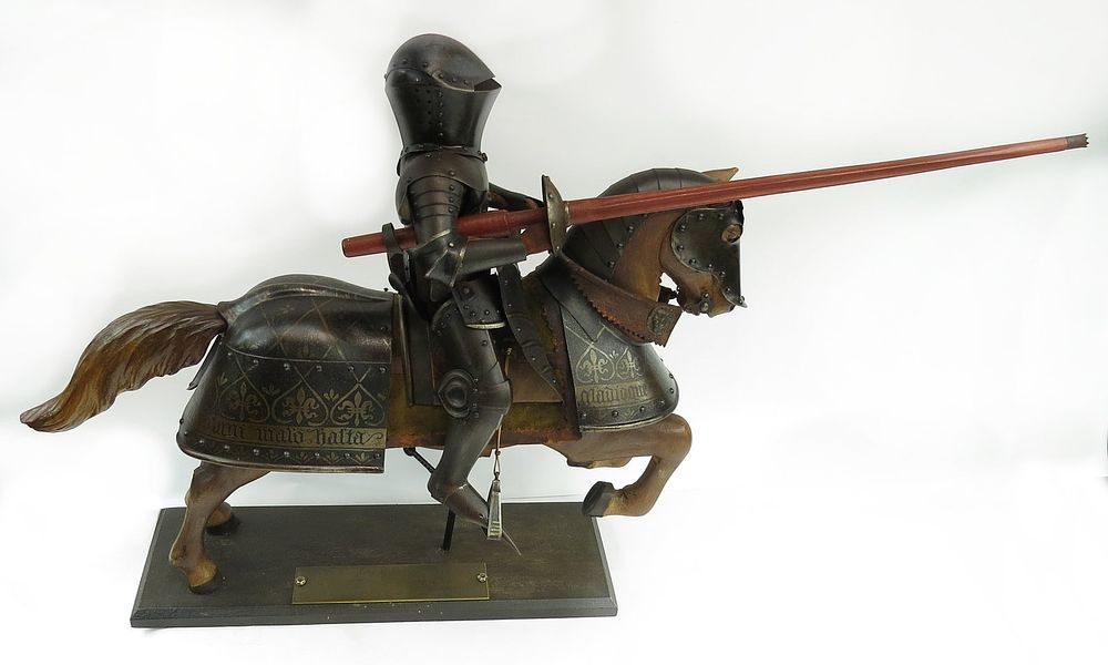 Lot 186: A FINE MINIATURE VICTORIAN JOUSTING ARMOR