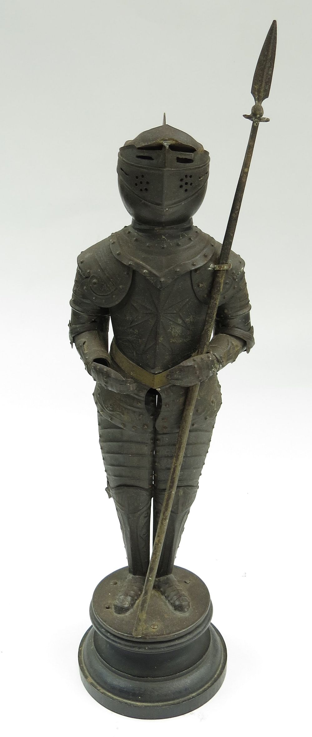Lot 189: A RARE MINIATURE CUIRASSIER ARMOR