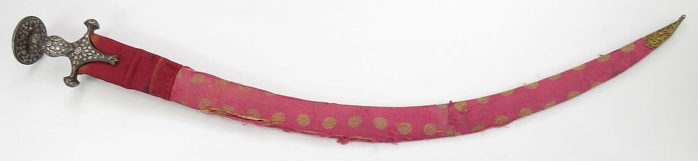 Lot 213: A FINE INDIAN SHAMSHIR SWORD