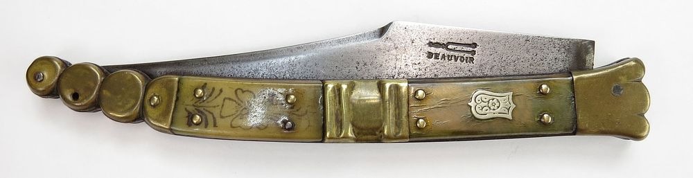 Lot 256: A FRENCH NAVAJA CLASPKNIFE