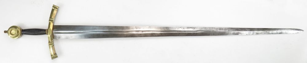 Lot 276: A VICTORIAN-ERA BROADSWORD