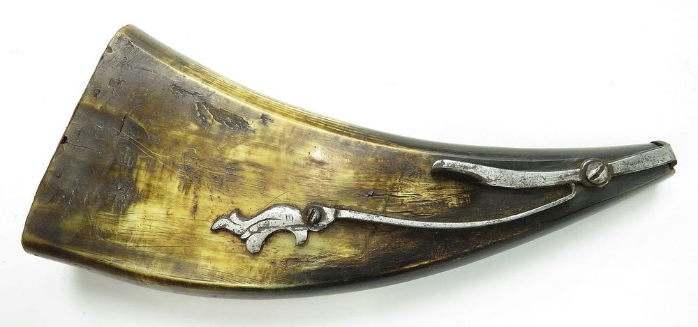 Lot 286: A RARE GERMAN WHEELLOCK POWDERHORN