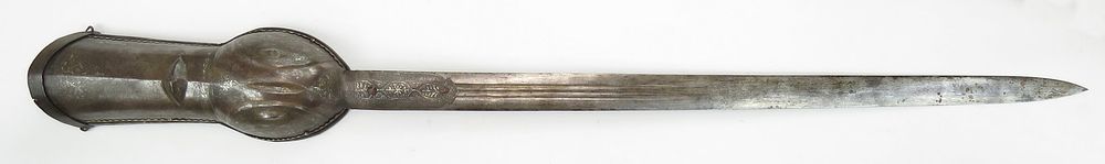 Lot 292: AN INDIAN PATA SWORD