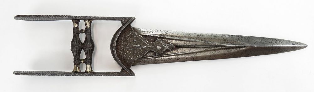 Lot 298: A RARE SOUTH INDIAN KATAR DAGGER