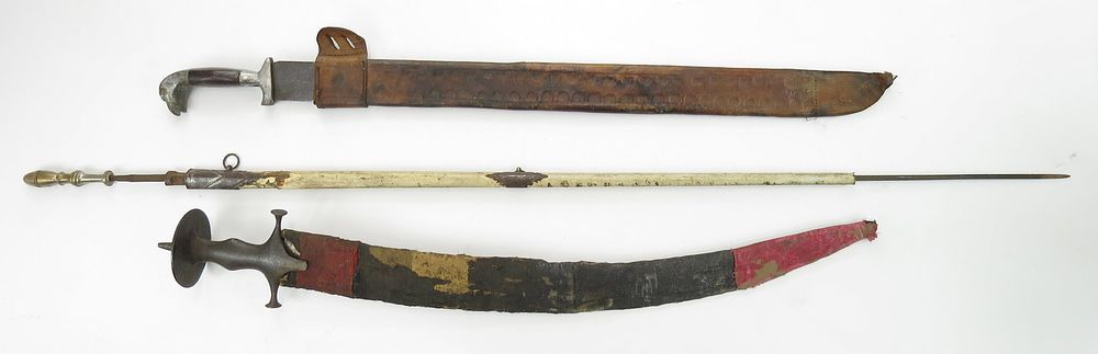 Lot 309: THREE ASSORTED ARMS