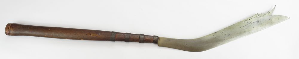 Lot 53: A RARE MORO PANABAS AXE
