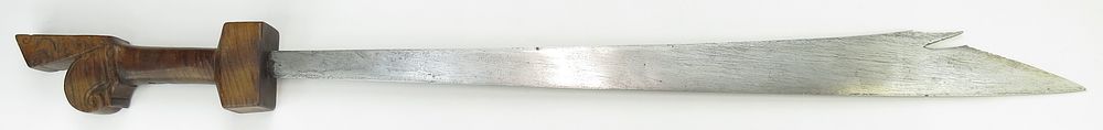 Lot 54: A VERY RARE TAUSUG KAMPILAN SWORD