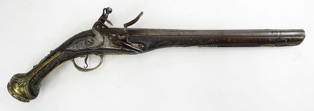 Lot 92: A FINE OTTOMAN FLINTLOCK KUBUR PISTOL
