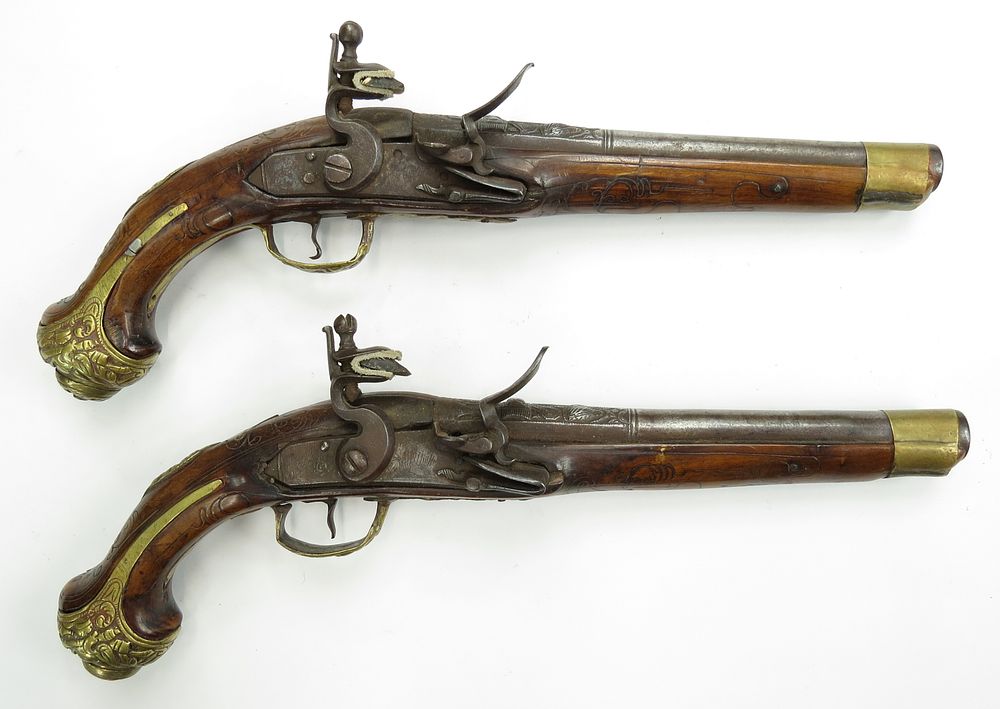 Lot 94: A PAIR OF OTTOMAN KUBUR PISTOLS