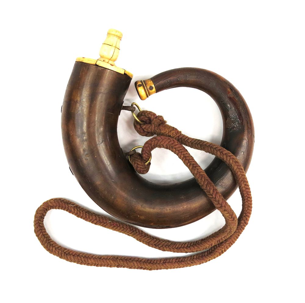 Lot 117: A RARE OTTOMAN POWDERHORN