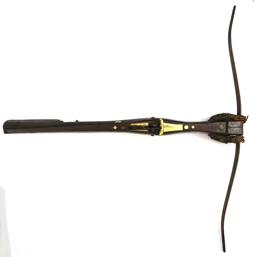 Lot 138: A RARE GERMAN CROSSBOW