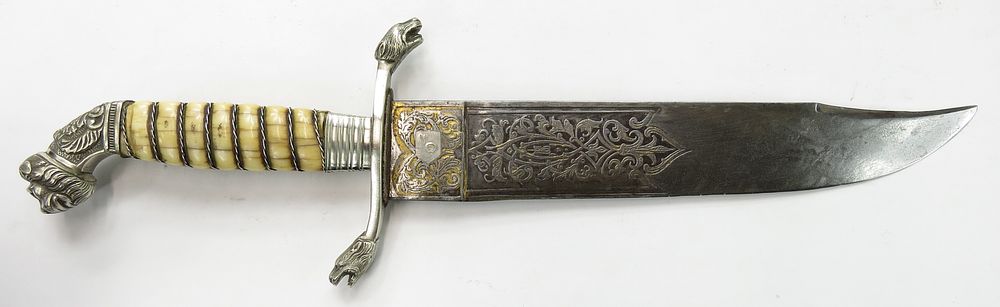Lot 143: A CONTINENTAL BOWIE KNIFE