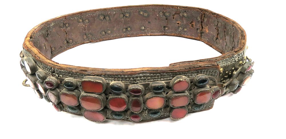 Lot 154: A RARE MONTENEGRIN JACIKAR BELT