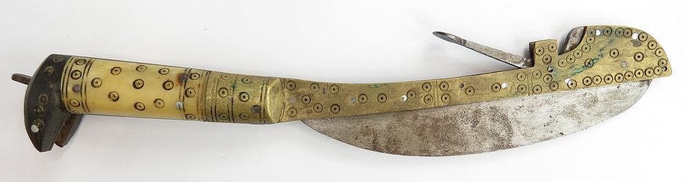 Lot 156: AN AFGHAN LOHAR FOLDING AXE