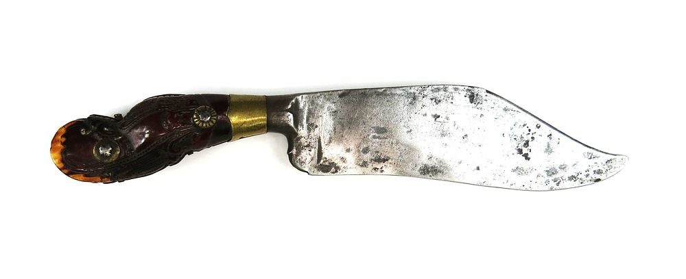 Lot 158: AN EARLY SRI LANKA PIHA KAETTA KNIFE
