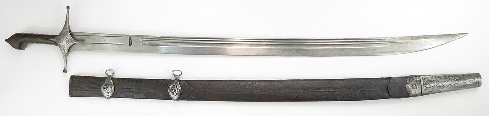 Lot 168: A RARE GEORGIAN KHMALI SWORD