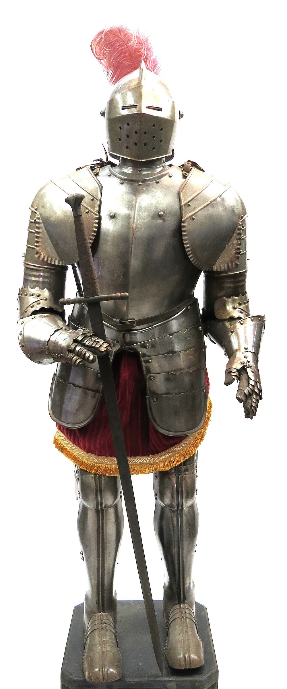 Lot 170: A GEORGE VI-ERA FULL SUIT OF ARMOR