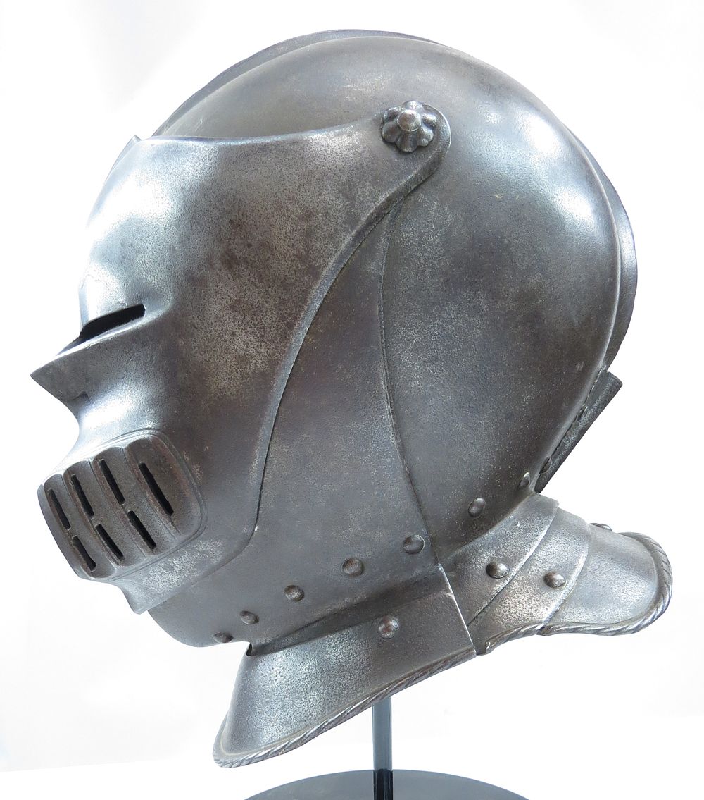 Lot 183: A FINE VICTORIAN ERA MAXIMILLIAN HELMET