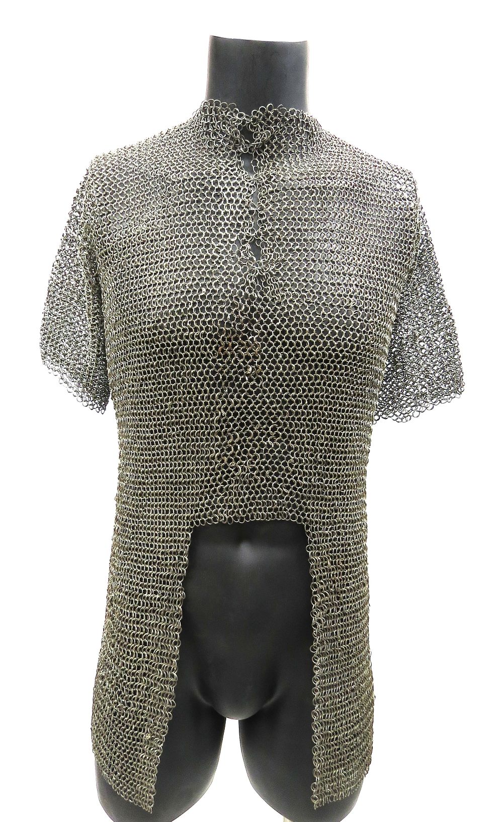 Lot 192: A FINE OTTOMAN MAIL ARMOR COAT