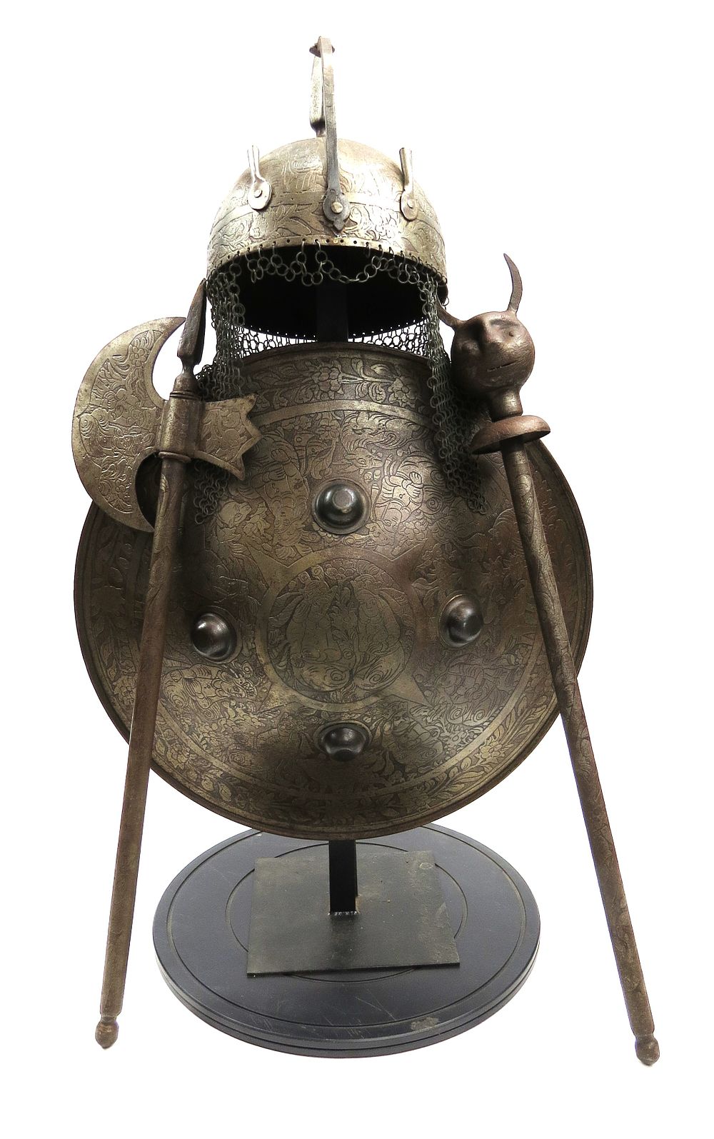 Lot 197: A PERSIAN ARMOR SET