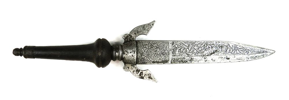 Lot 256: A RARE TOLEDO PLUG BAYONET KNIFE