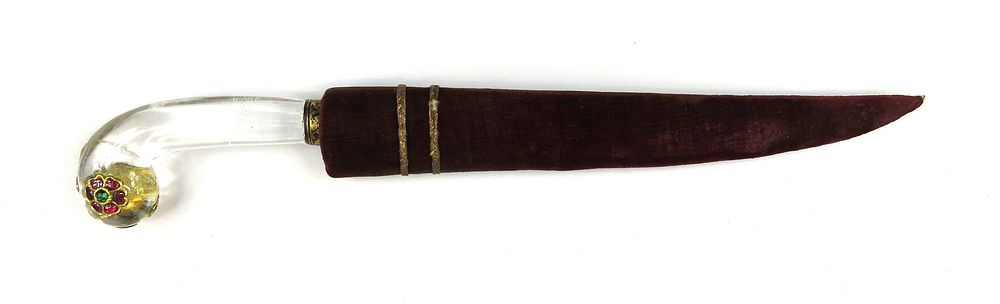 Lot 275: A FINE ROCK CRYSTAL-HILTED INDIAN DAGGER