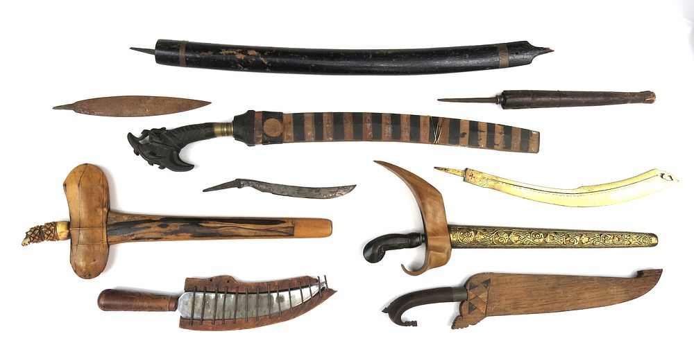 Lot 311: TEN (10) SOUTHEAST ASIAN EDGED WEAPONS