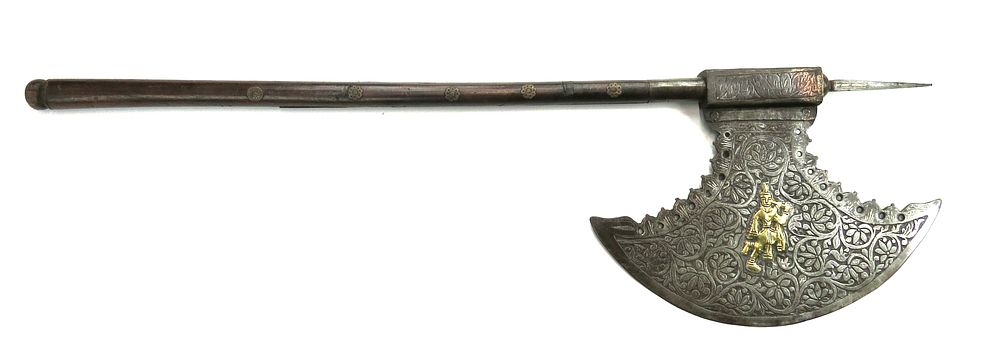 Lot 325: AN INDIAN BATTLEAXE