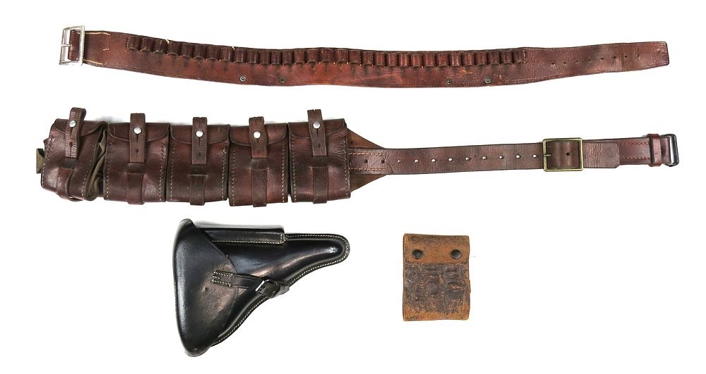 Lot 343: ASSORTED LEATHER LOTS