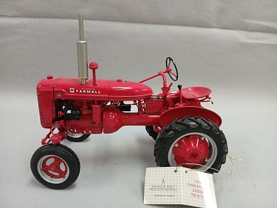 McCormick Farmall Model A Diecast Toy Tractor. 1/16th scale, 1946 Has broken head light