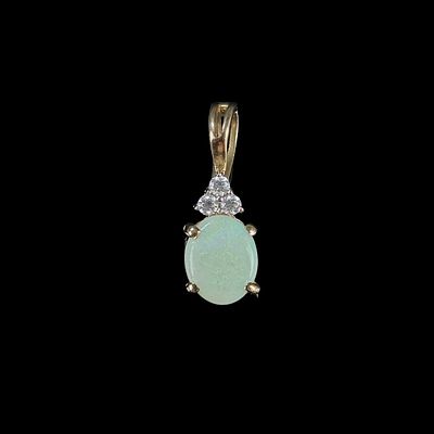Opal Diamant Anh&auml;nger, 333/8K Gelbgold (punziert), Gesamtgewicht 1,68g, besetzt mit Opal Cabochon u