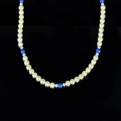 Lange Akoya Lapislazuli Perlenkette, Gesamtgewicht 54,1g, endlos, im Wechsel mit royalblauen Lapisl