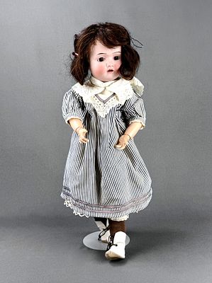 Puppenm&auml;dchen, Herstellermarke "S.P." (Soci&eacute;t&eacute; Francaise de Fabrication de B&eacute;bes et Jouets), Made i