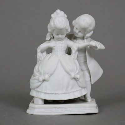 Gallant child couple - W. Goebel, Wilhelmsfeld-Oeslau, early 20th century, white bisque 