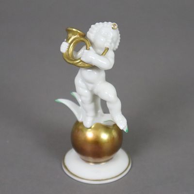 Horn Blower - Hutschenreuther, Design: Karl Tutter, white porcelain, glazed, gold decoration 