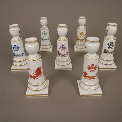 Seven Candlesticks - Meissen, Porcelain, "Ming Dragon" decor in Black, Violet, Blue, Yellow, Gr. 