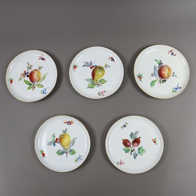 Five small plates with fruit painting - Meissen, Pfeifer era (1924-34), round shape with smooth 