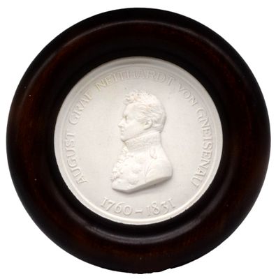 Plakette. wei&szlig;, August Graf Neidhardt von Gneisenau 1760 - 1831, im runden Holzrahmen, blaue 