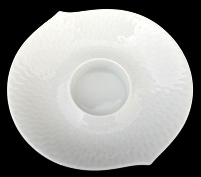 Teelicht. wei&szlig;, verzierter breiter Rand, Dm 14 cm, blaue Schwertermarke Meissen, I. Wahl