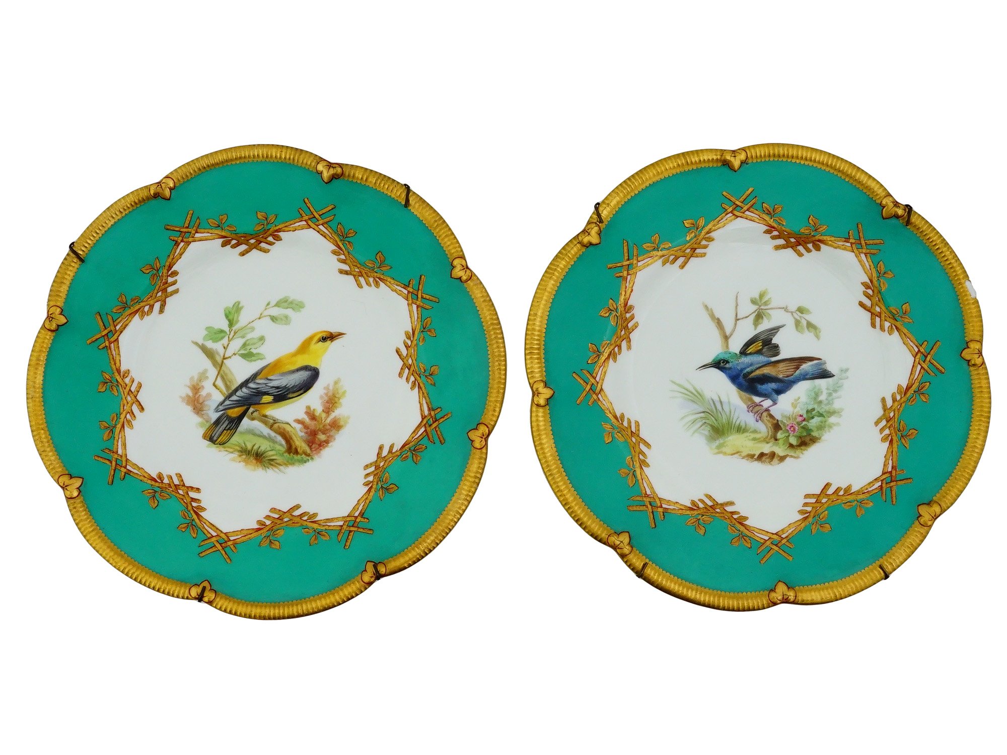 PAIR OF WILLIAM MORTLOCK PORCELAIN BIRD PLATES