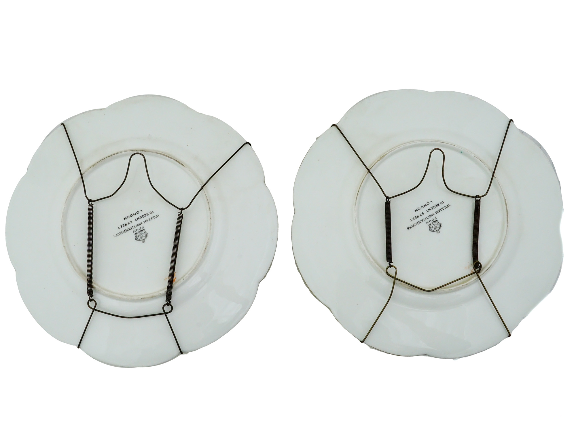 PAIR OF WILLIAM MORTLOCK PORCELAIN BIRD PLATES