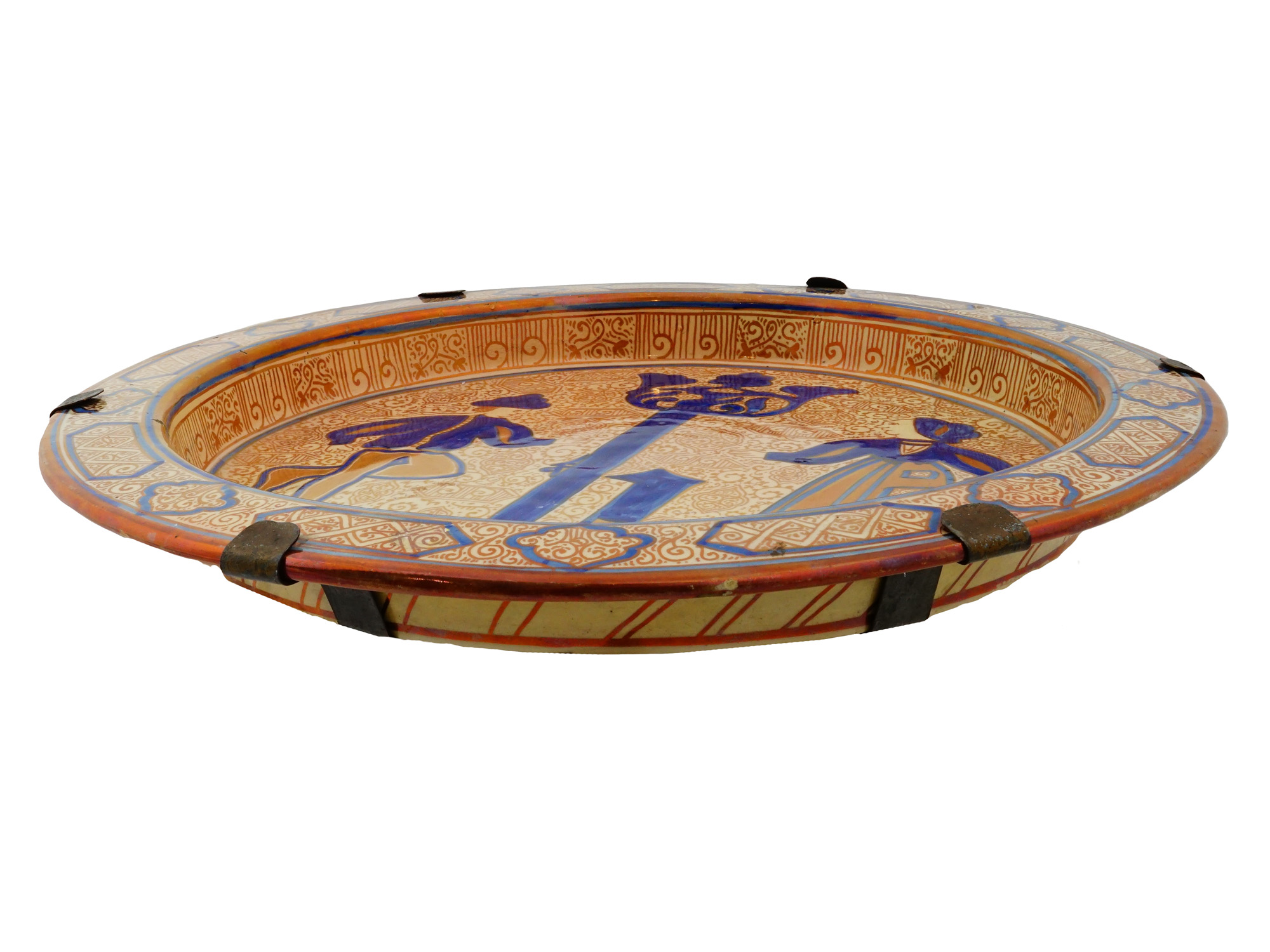 HISPANO MORESQUE STYLE COPPER-LUSTRE AND BLUE DISH