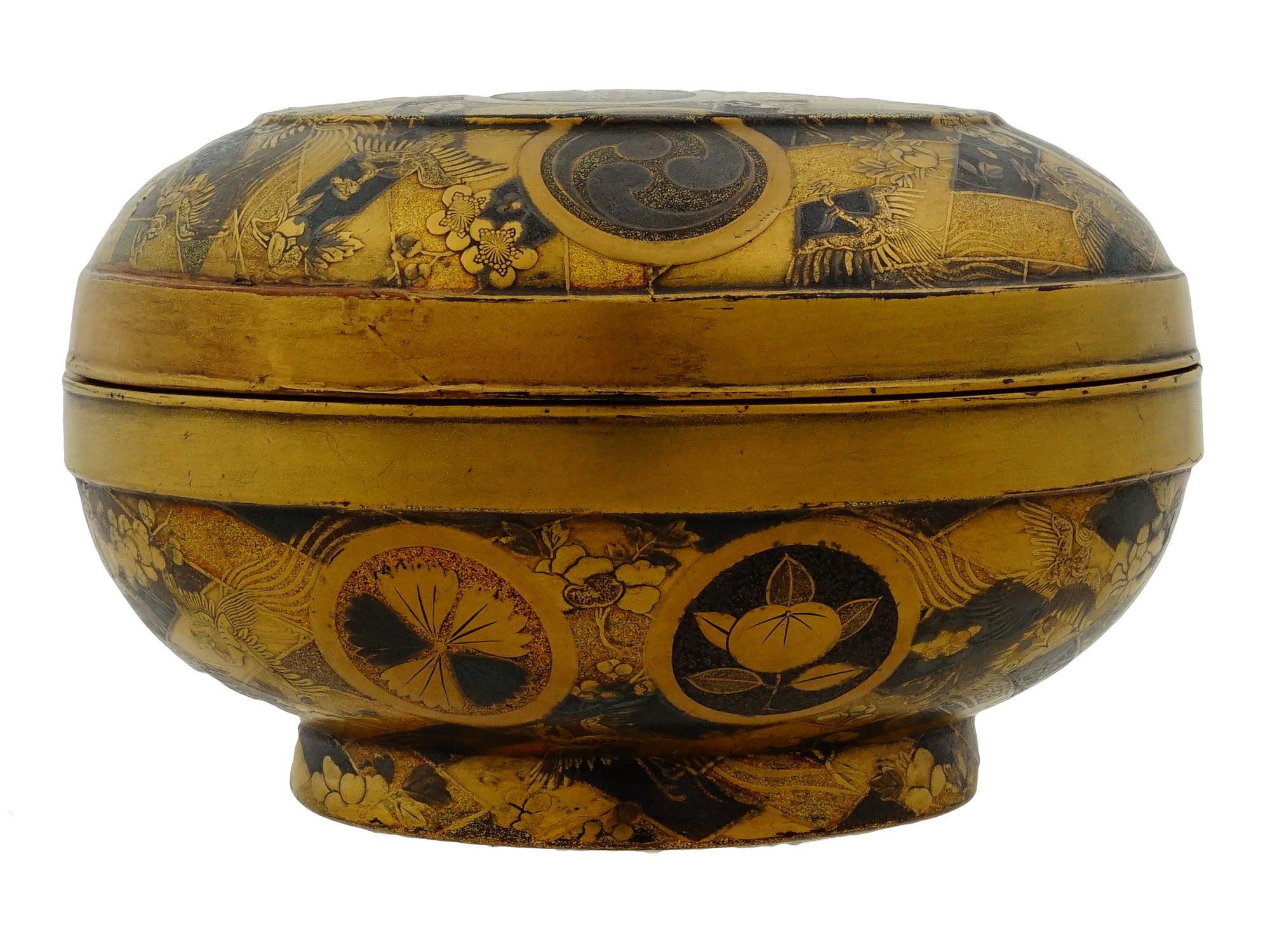 ANTIQUE JAPANESE MEIJI LACQUERWARE MAKI E BOX