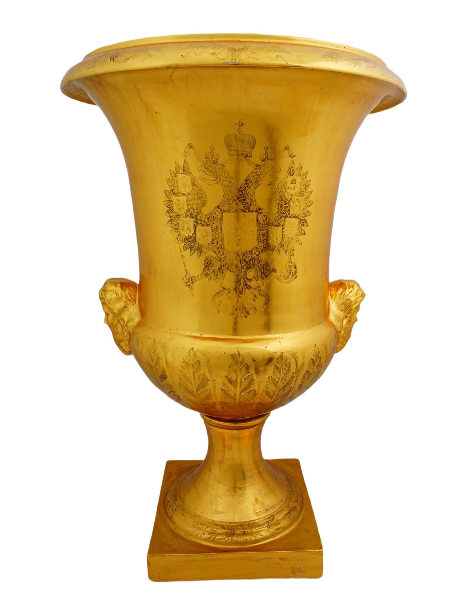 LARGE RUSSIAN STYLE PORCELAIN MILITARY VASE