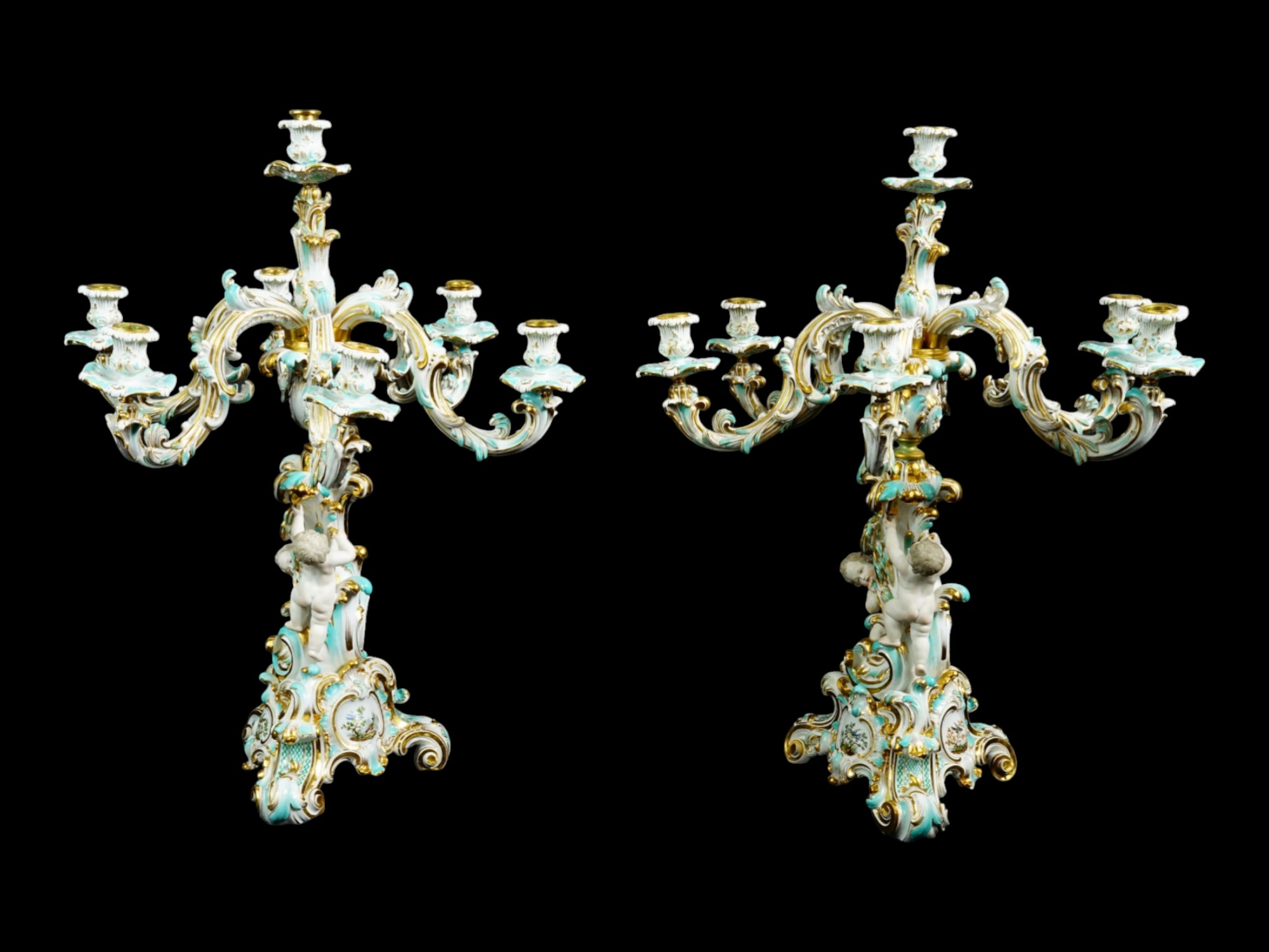 PAIR OF RUSSIAN IMPERIAL PORCELAIN CANDELABRAS
