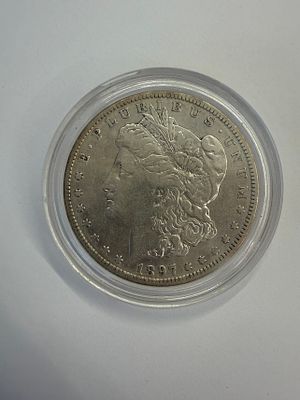 שה 1897 ֿ- מטבע אמריקאי אספני מסוג One Dollar בעיצוב העיט האמריקאי, בסגנון Morgan Dollar 