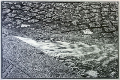 Shachar Muzicant - Paris sidewalks. Printed photo on PVC with laminated coating, 70x104.5 cm 